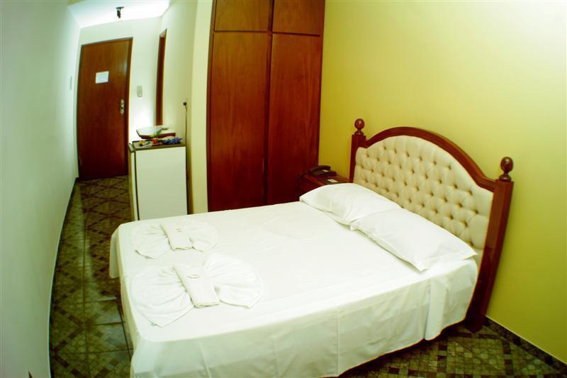 Rodes Palace Hotel Patrocínio Exterior foto